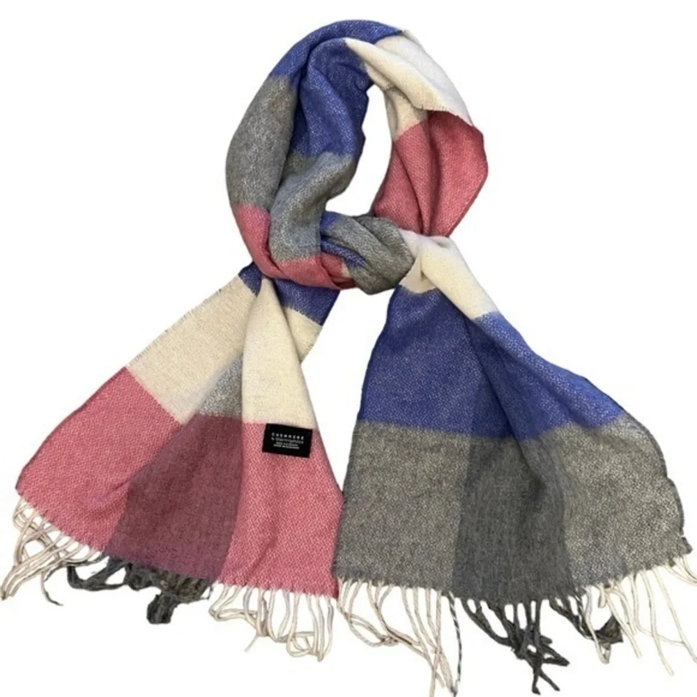 BLOOMINGDALE’S striped 100% cashmere striped scarf, cream pink blue & gray